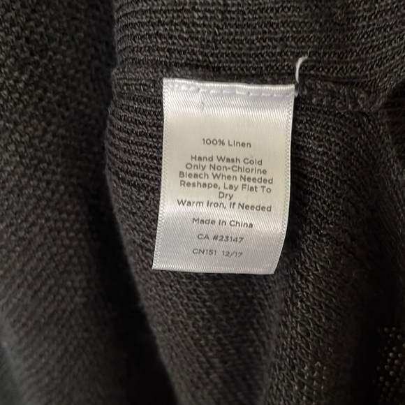 Talbots Women’s Petite 100% linen Black Cardigan size petite Short Sleeves - Picture 5 of 15